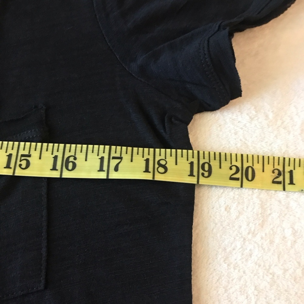 Dept 222 size M black v-neck short sleeve tee shirt NWT. - Picture 6 of 6